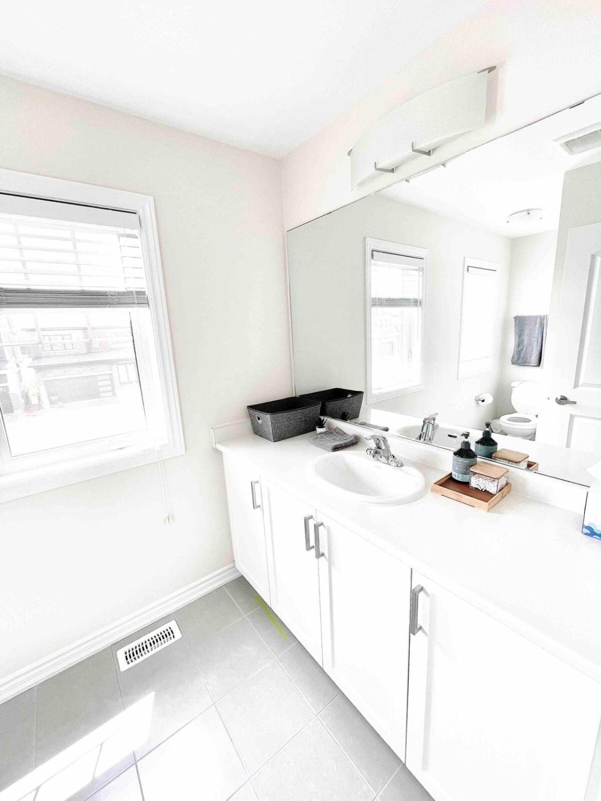 Large 5 Bedroom Newly Built Home Sleeps 12 Persons Thorold Ngoại thất bức ảnh